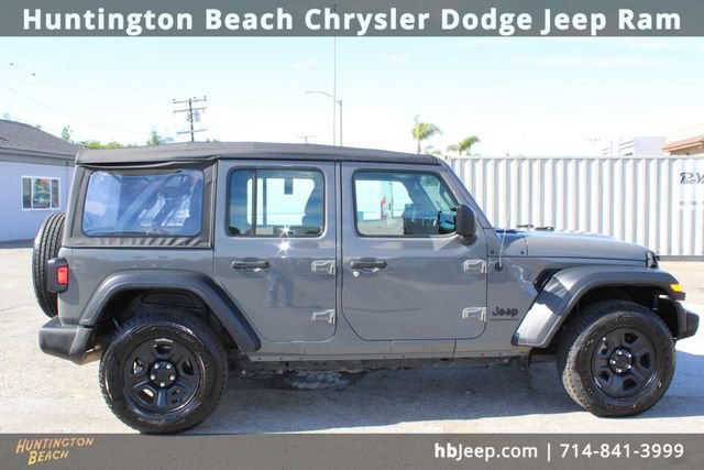 Used 2023 Jeep Wrangler Sport image 3