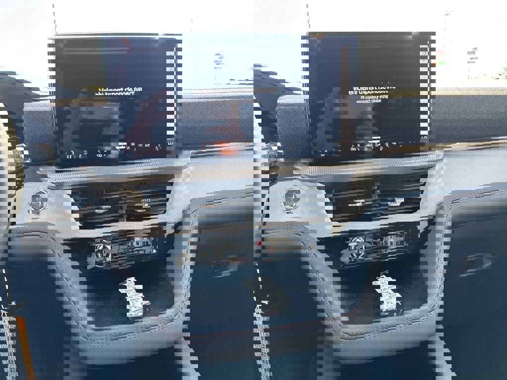 New 2025 Ford Explorer Active w/ Active Comfort Package image 11