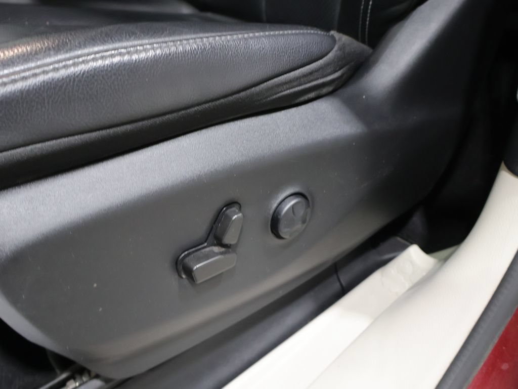 Used 2022 Chrysler Pacifica Touring-L AWD/4WD image 12