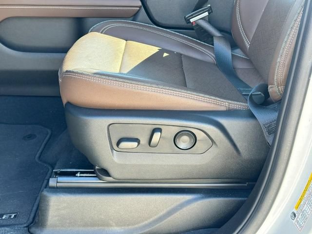 Used 2024 Chevrolet Tahoe High Country AWD/4WD image 20
