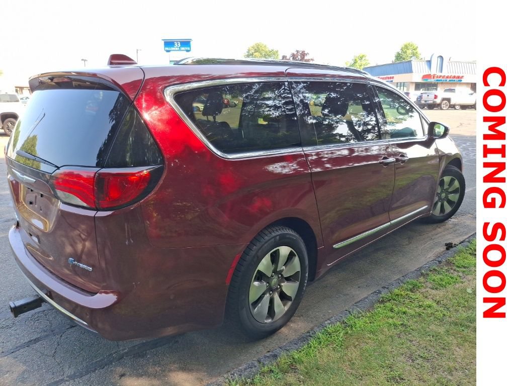 Used 2017 Chrysler Pacifica Platinum FWD image 5
