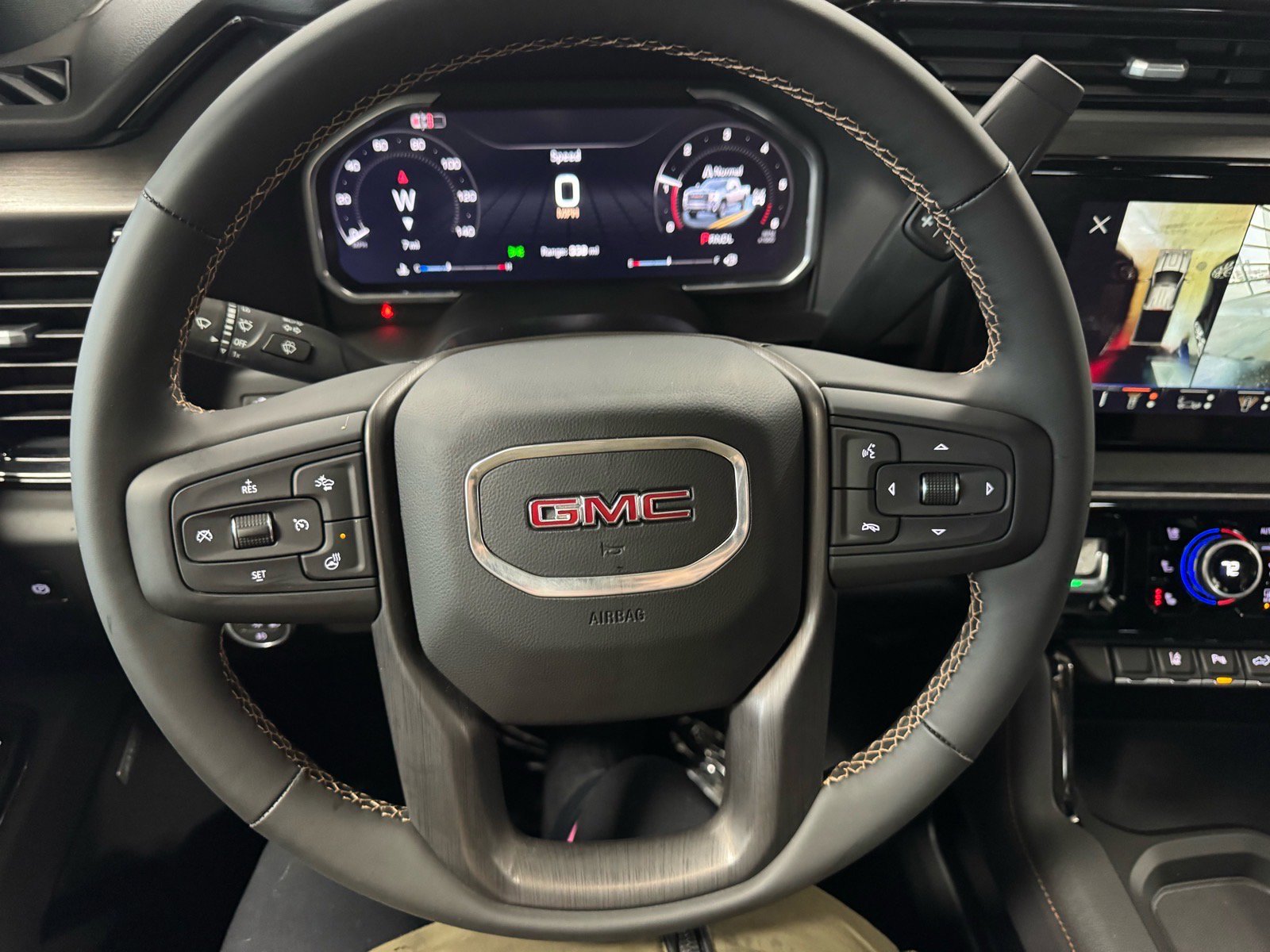 New 2026 GMC Sierra 2500 AT4 w/ AT4 Premium Plus Package AWD/4WD image 25
