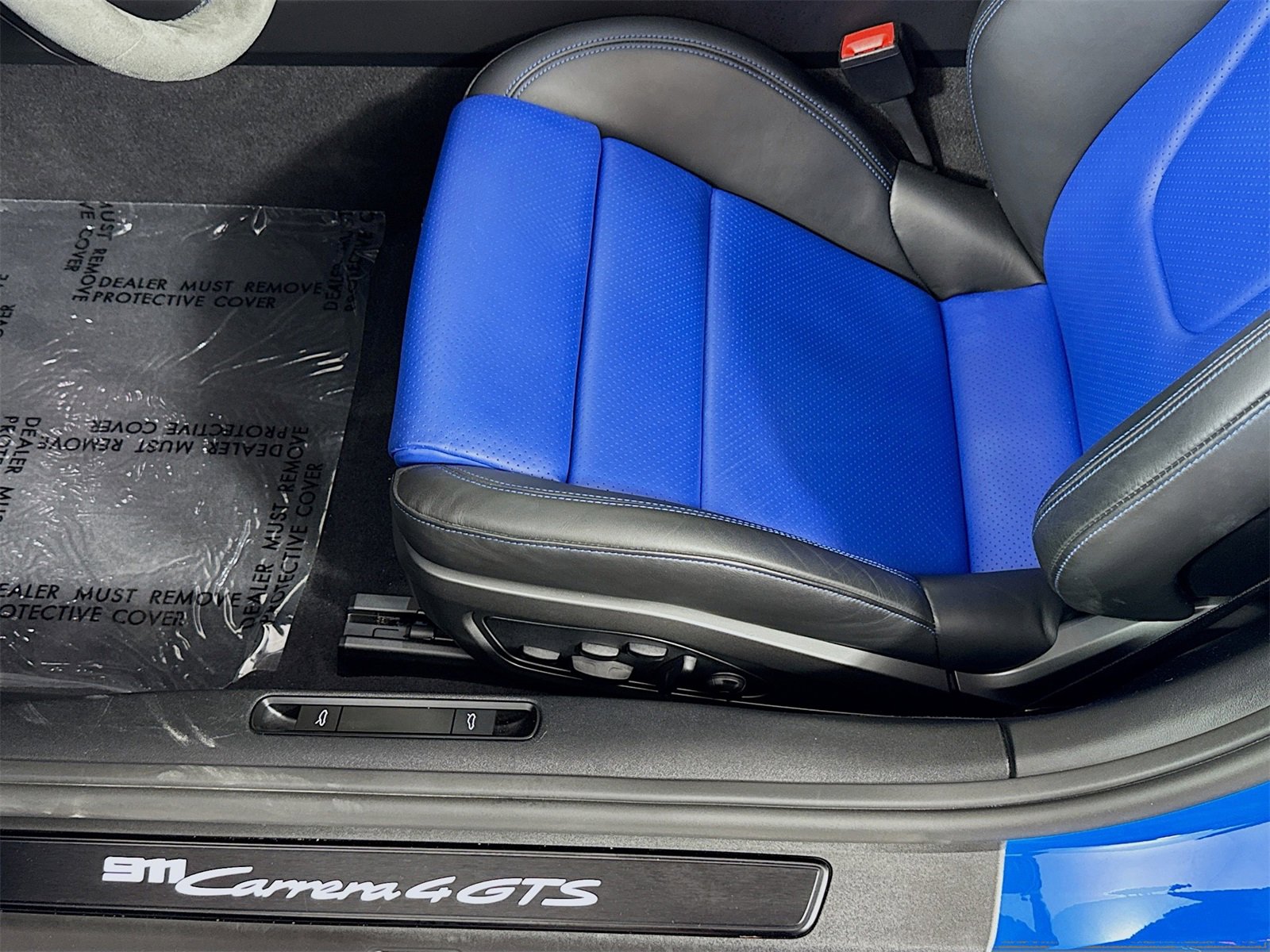 Certified 2023 Porsche 911 Carrera 4 GTS image 16