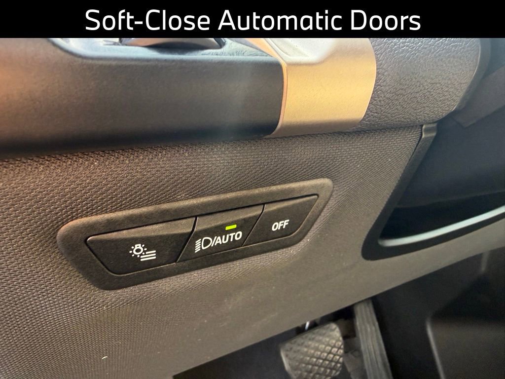 Certified 2023 BMW iX xDrive50 w/ Premium Package image 15