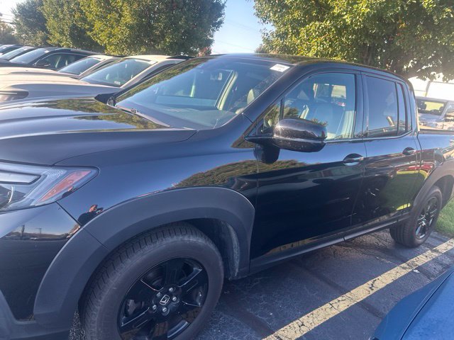 Used 2017 Honda Ridgeline Black Edition image 4