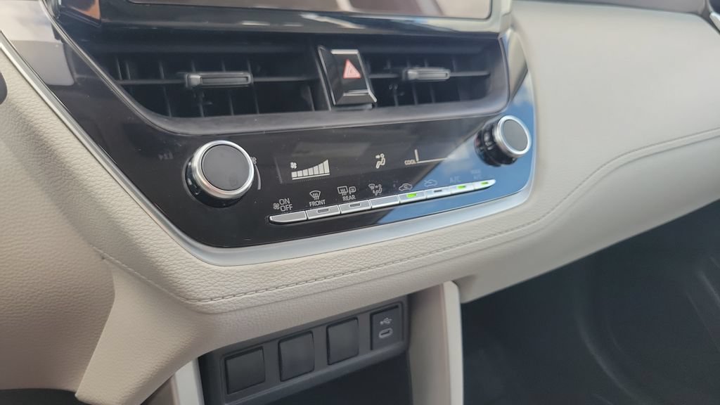 Certified 2025 Toyota Corolla Cross L FWD image 21