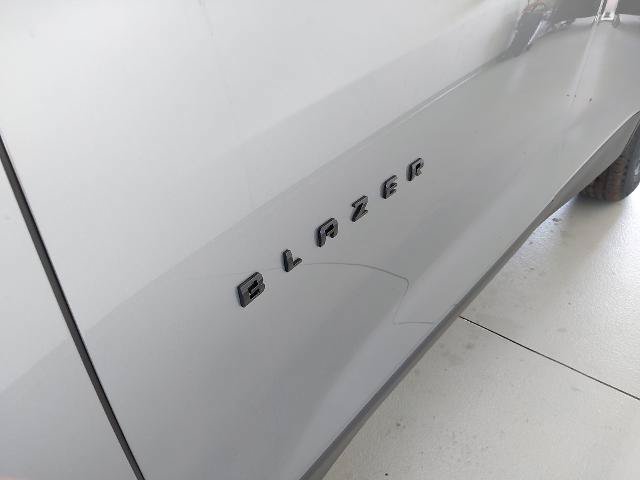 New 2026 Chevrolet Blazer LT w/ Convenience Package FWD image 32