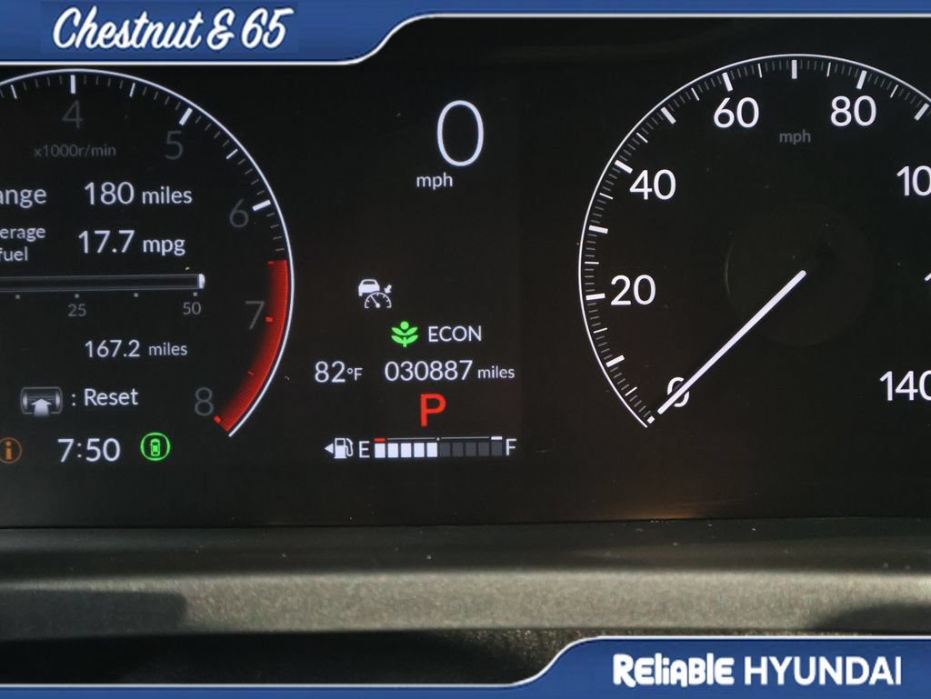 Used 2025 Honda Pilot Sport image 30