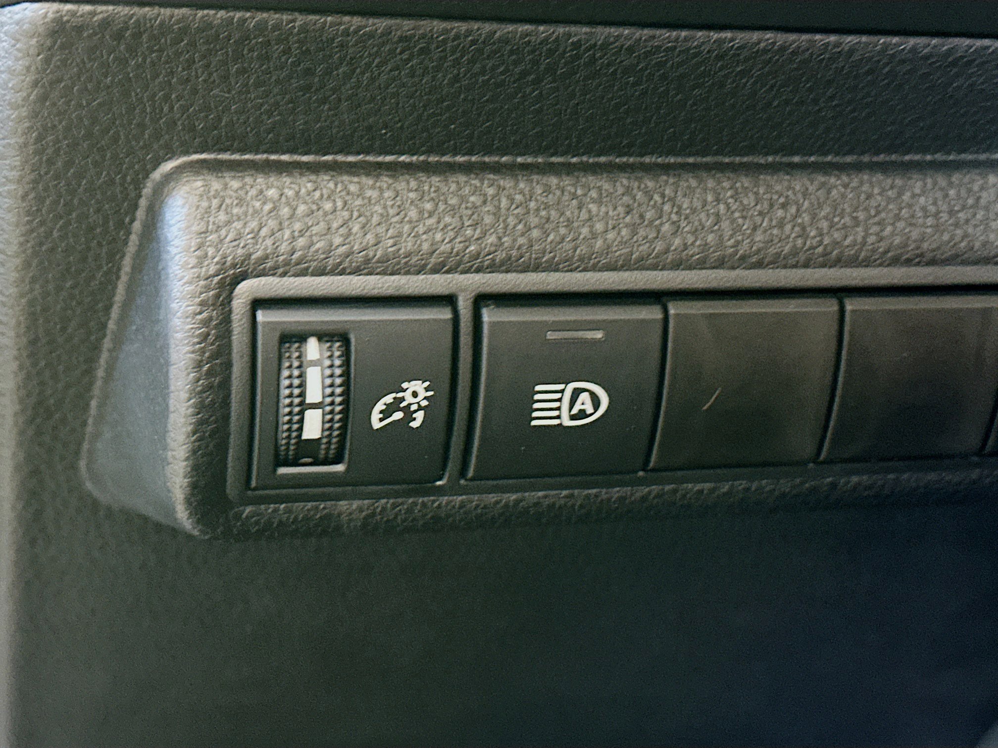 Used 2026 Toyota Corolla SE FWD image 16