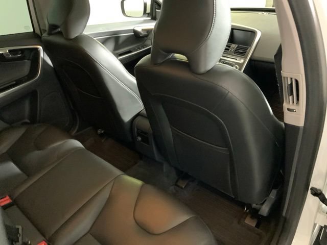 Used 2016 Volvo XC60 T5 Premier w/ Protection Package AWD/4WD image 33