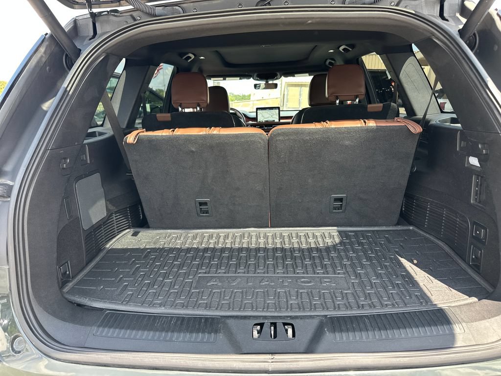 Used 2022 Lincoln Aviator Reserve w/ Elements Package Plus RWD image 24