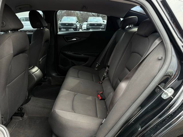 Used 2025 Chevrolet Malibu LS image 21
