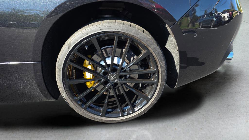 Used 2024 Maserati GranTurismo Modena image 14