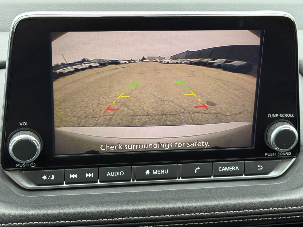 Used 2025 Nissan Rogue SV AWD/4WD image 24