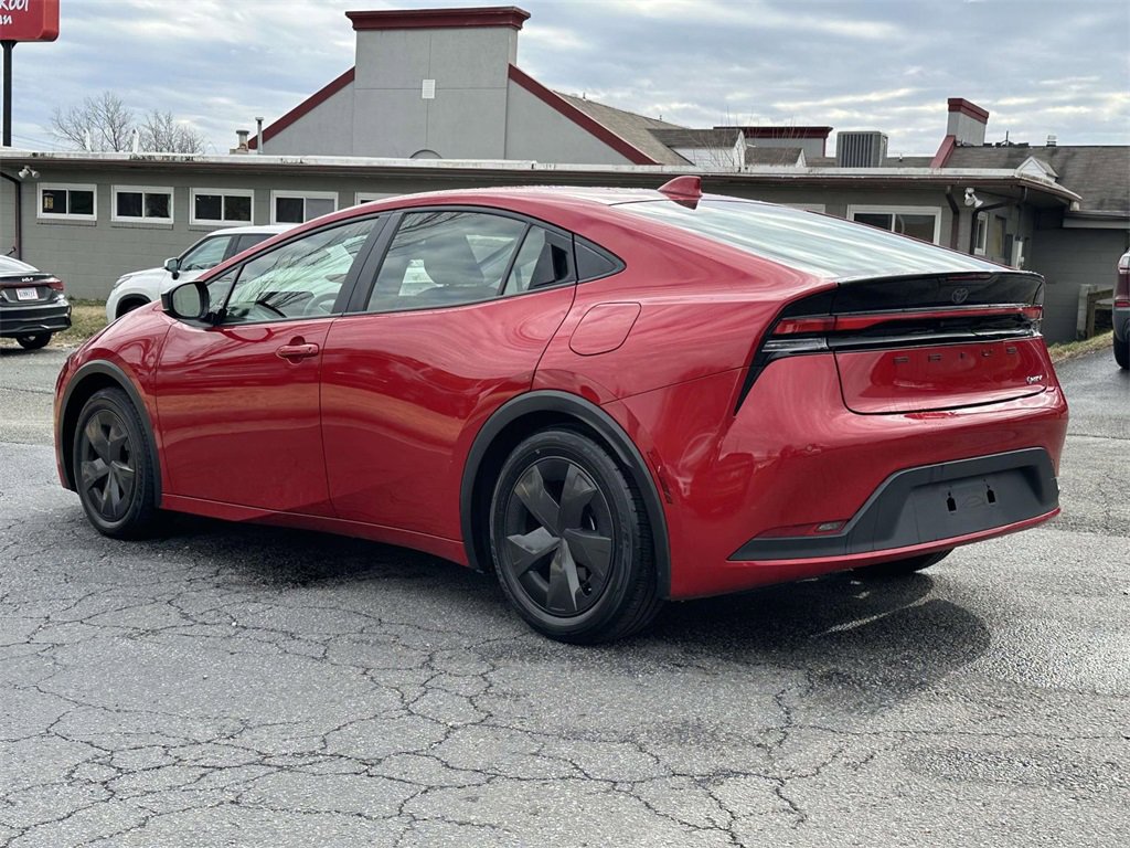 Used 2024 Toyota Prius LE image 22