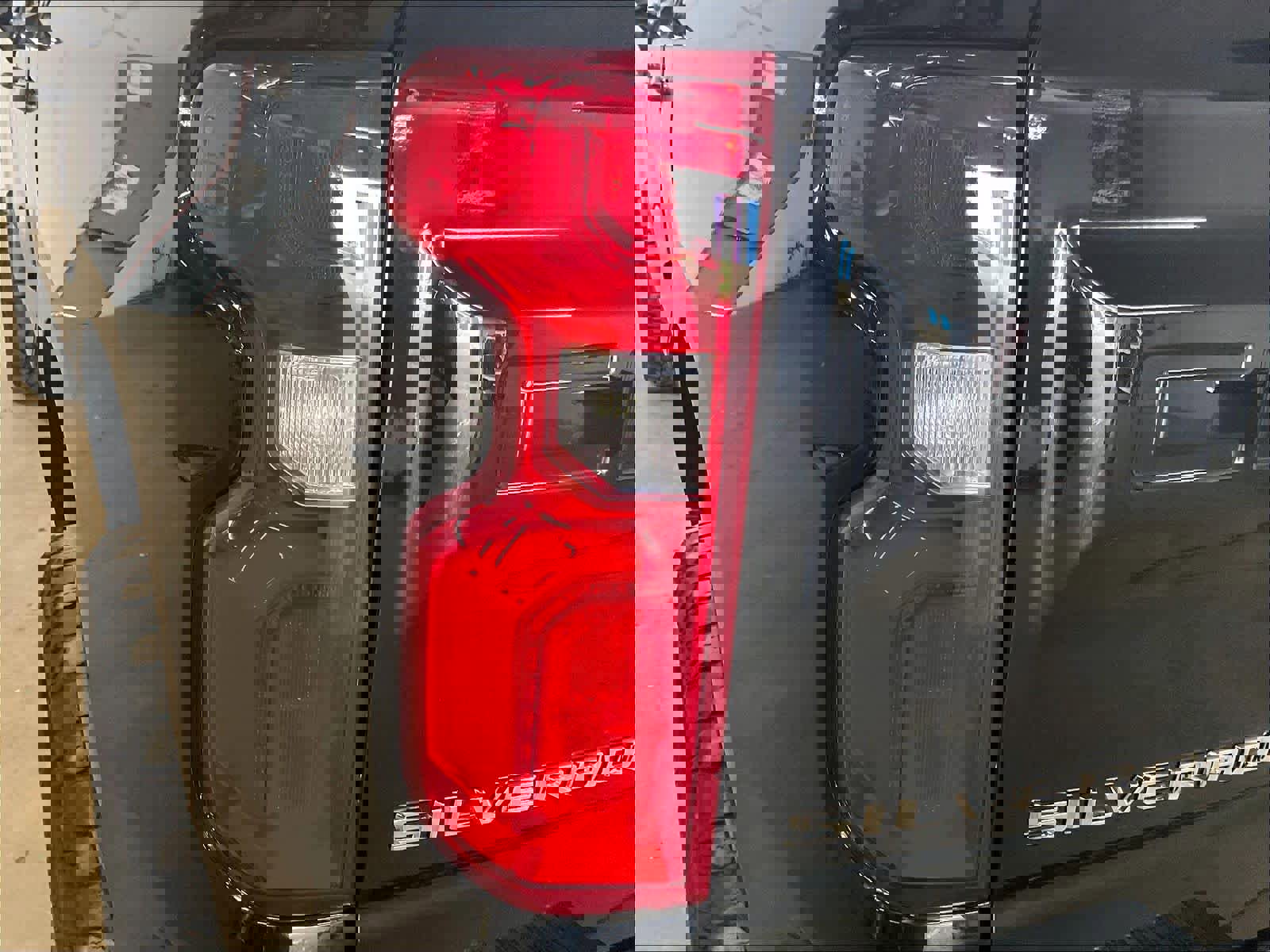 Used 2020 Chevrolet Silverado 1500 LT Trail Boss image 30