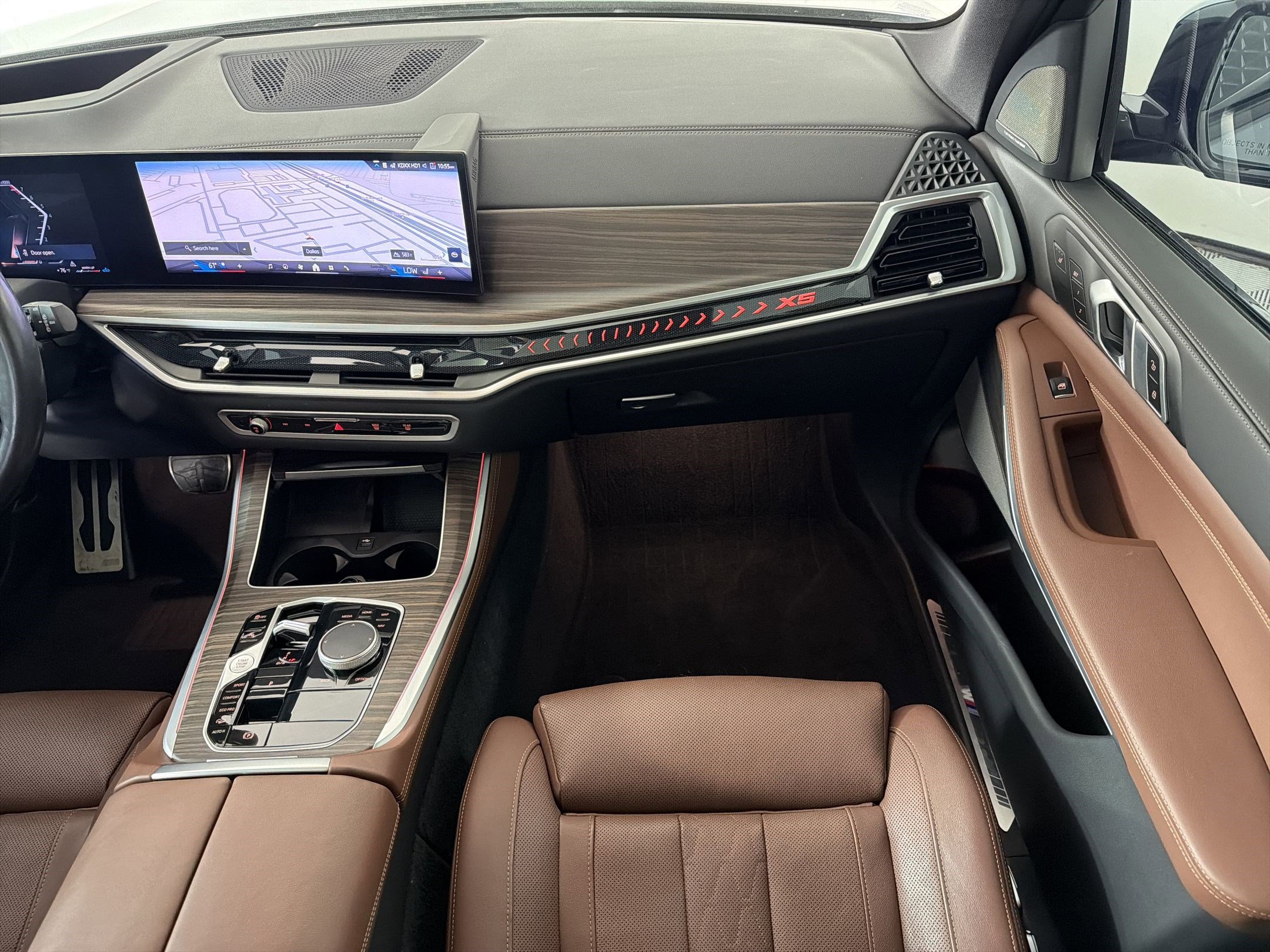 Used 2024 BMW X5 xDrive40i w/ M Sport Package image 27