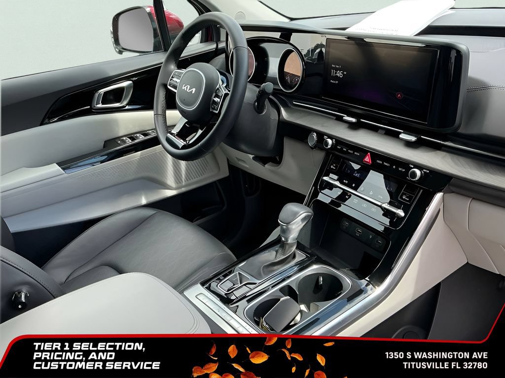 Used 2024 Kia Carnival EX FWD image 15