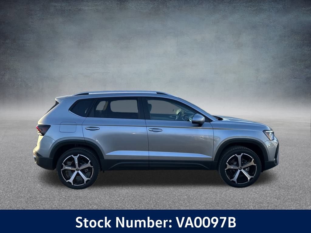 New 2026 Volkswagen Taos SEL image 6