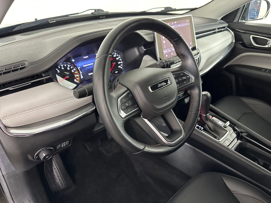 Used 2022 Jeep Compass Limited image 11