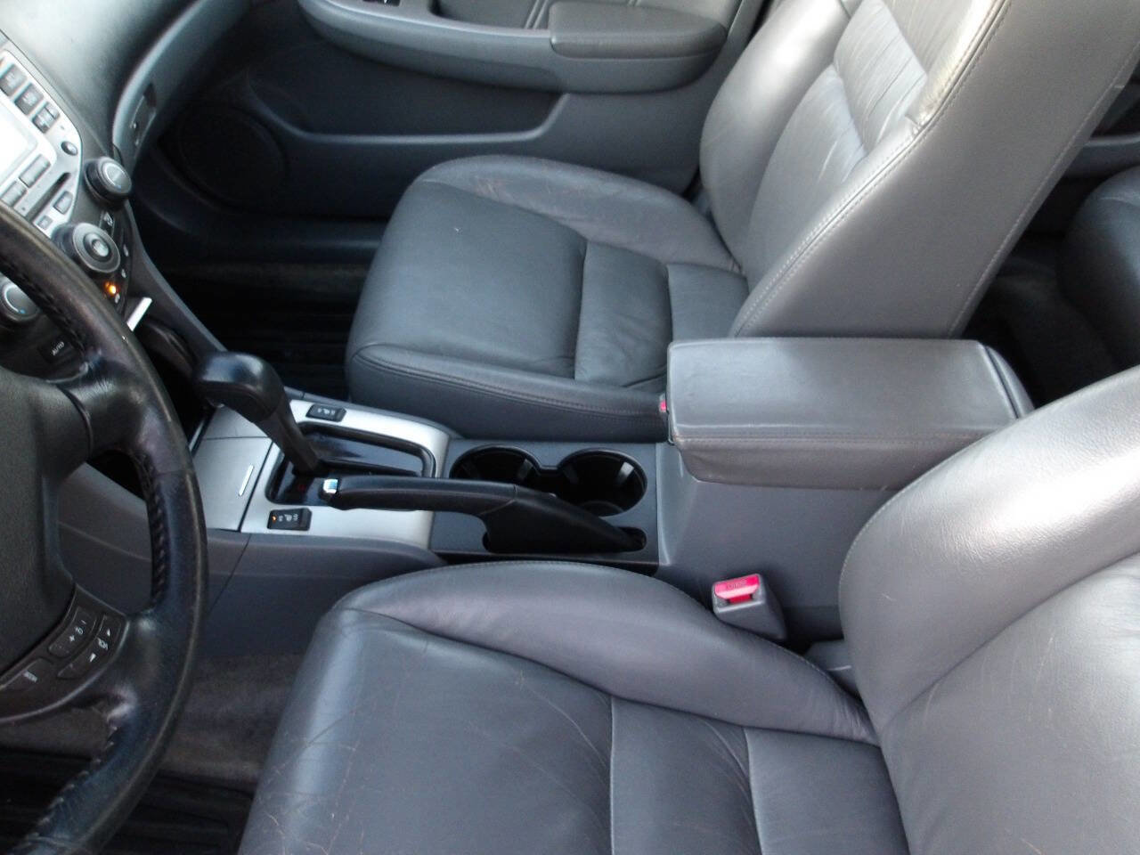 Used 2006 Honda Accord EX image 17