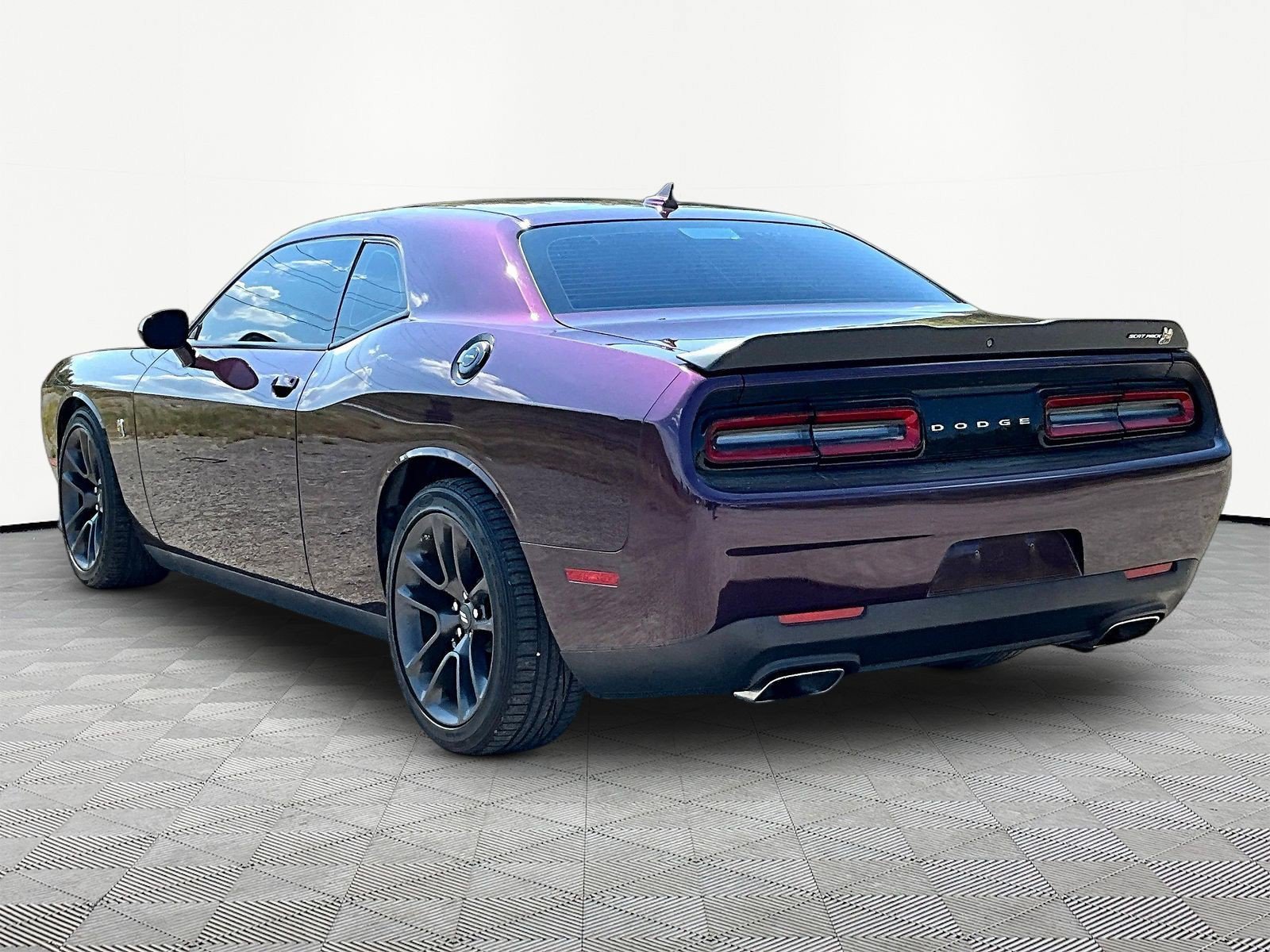Used 2020 Dodge Challenger R/T Scat Pack w/ Shaker Package RWD image 4