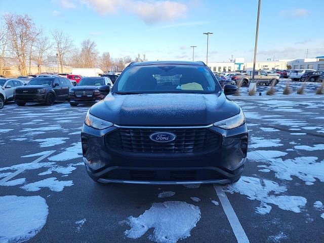 Used 2024 Ford Escape SE image 9