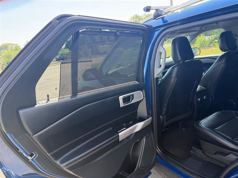 Used 2021 Ford Explorer Limited w/ Equipment Group 301A AWD/4WD image 37