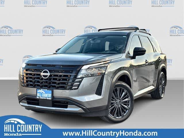 Used 2026 Nissan Pathfinder SL w/ SL Premium Package FWD image 1