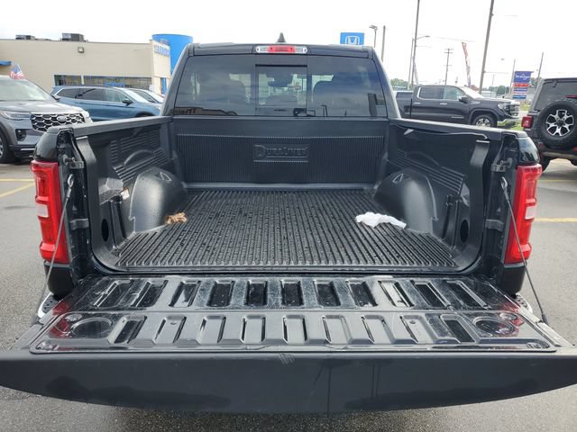 Used 2025 RAM 1500 Big Horn AWD/4WD image 29