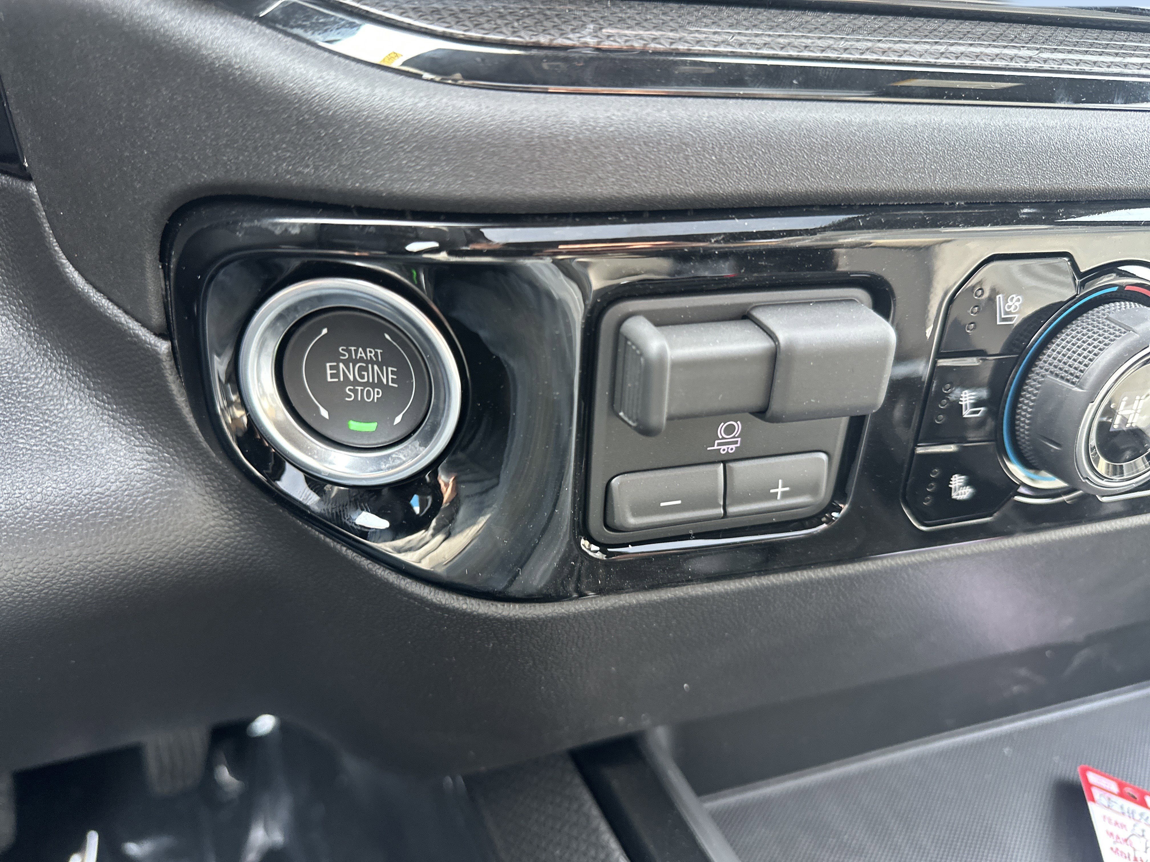 New 2026 Chevrolet Silverado 1500 ZR2 image 19