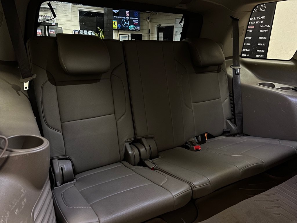 Used 2019 GMC Yukon SLT w/ Premium Edition RWD image 20