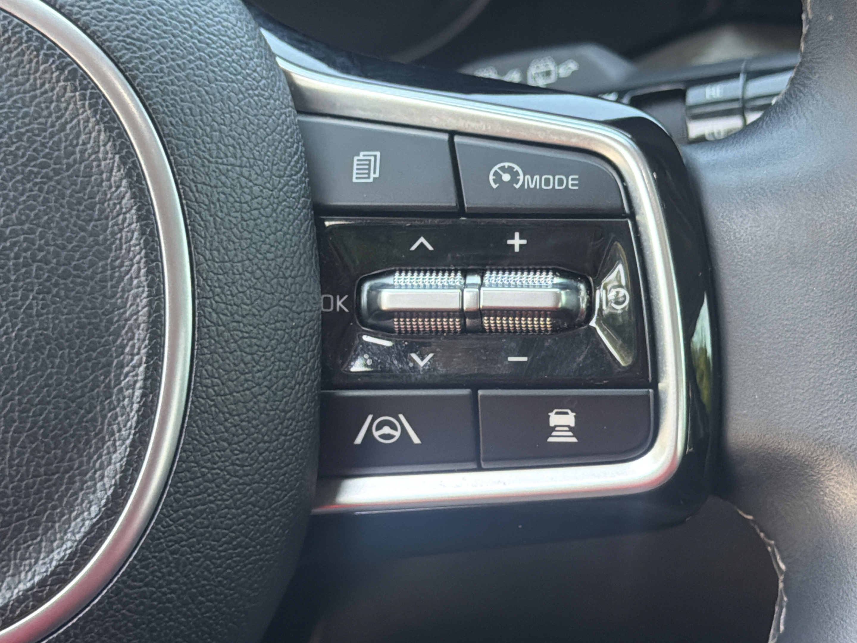 Certified 2023 Kia Sorento X-Line EX AWD/4WD image 16