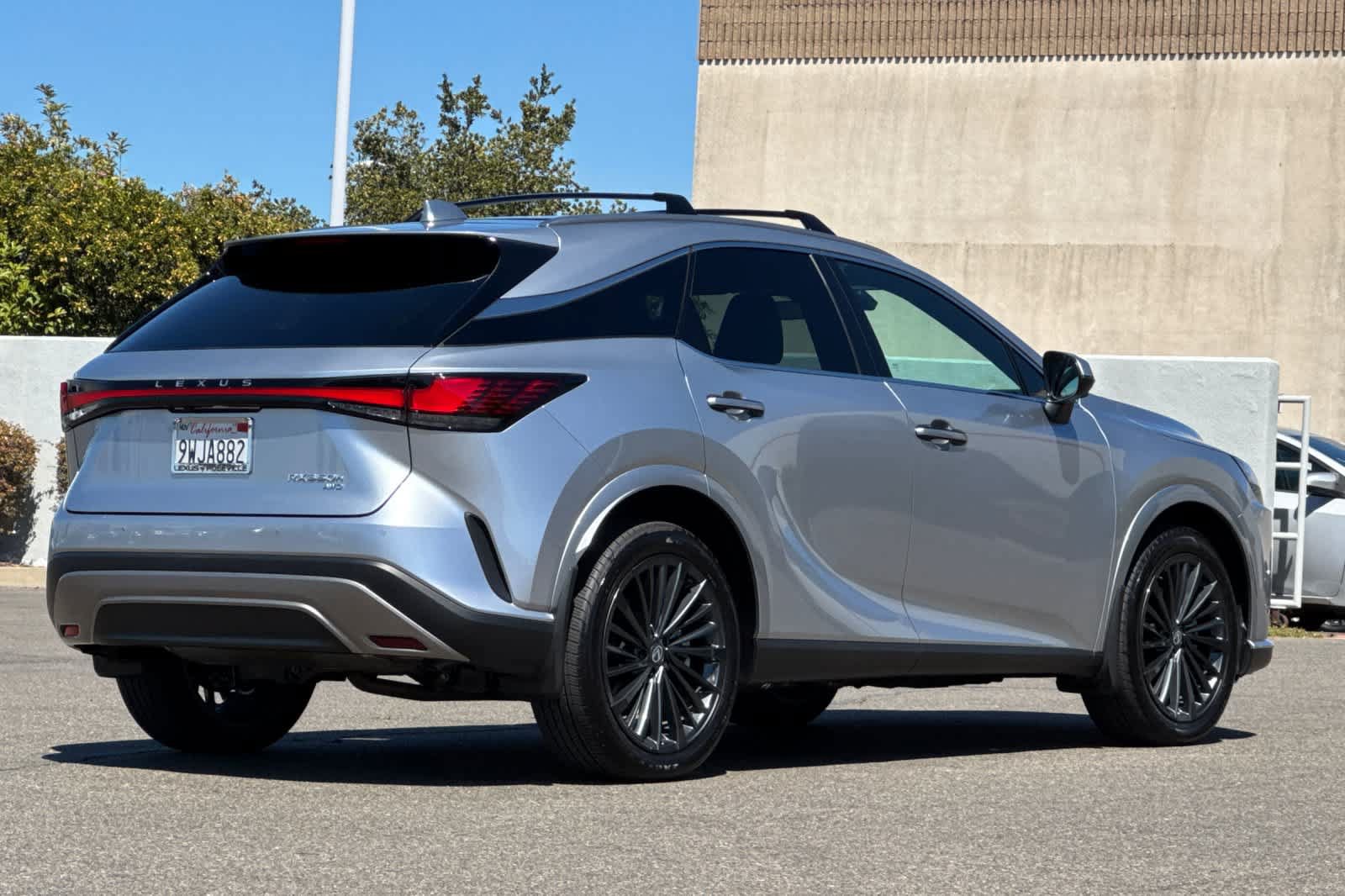 Used 2026 Lexus RX 350h w/ Convenience Package AWD/4WD image 2