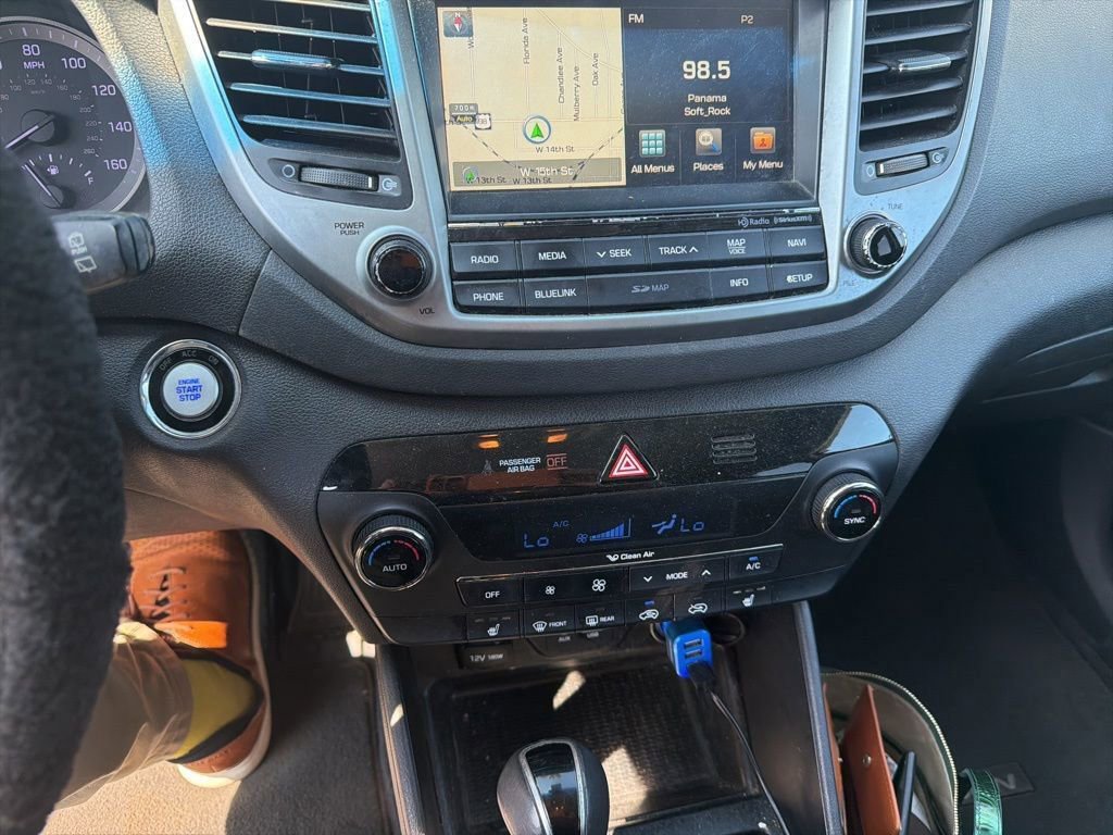 Used 2016 Hyundai Tucson Limited image 3