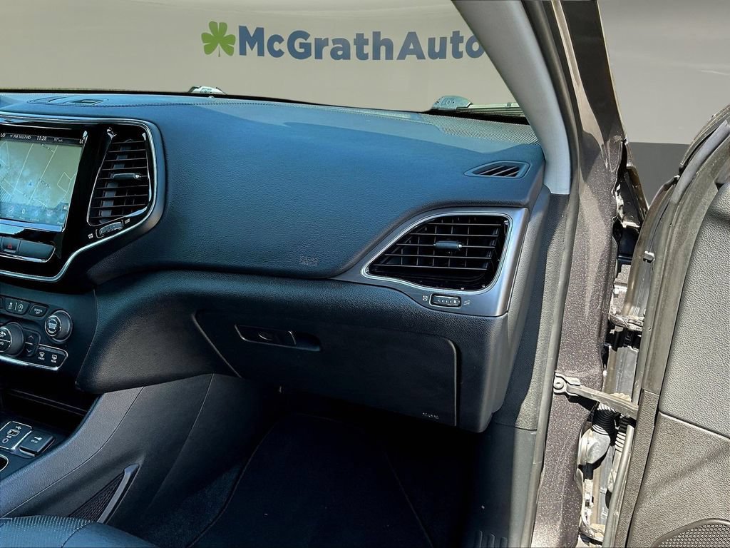 Used 2019 Jeep Cherokee Limited AWD/4WD image 30