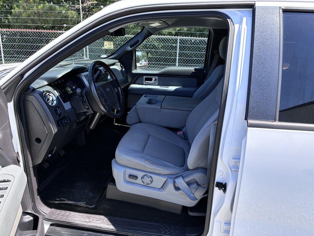 Used 2011 Ford F150 XLT w/ XLT Chrome Pkg AWD/4WD image 9