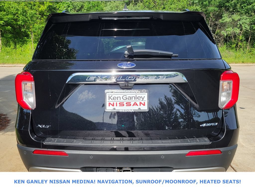 Used 2023 Ford Explorer XLT w/ Equipment Group 202A AWD/4WD image 4