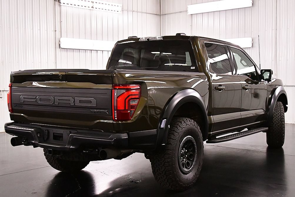 Used 2025 Ford F150 Raptor AWD/4WD image 7