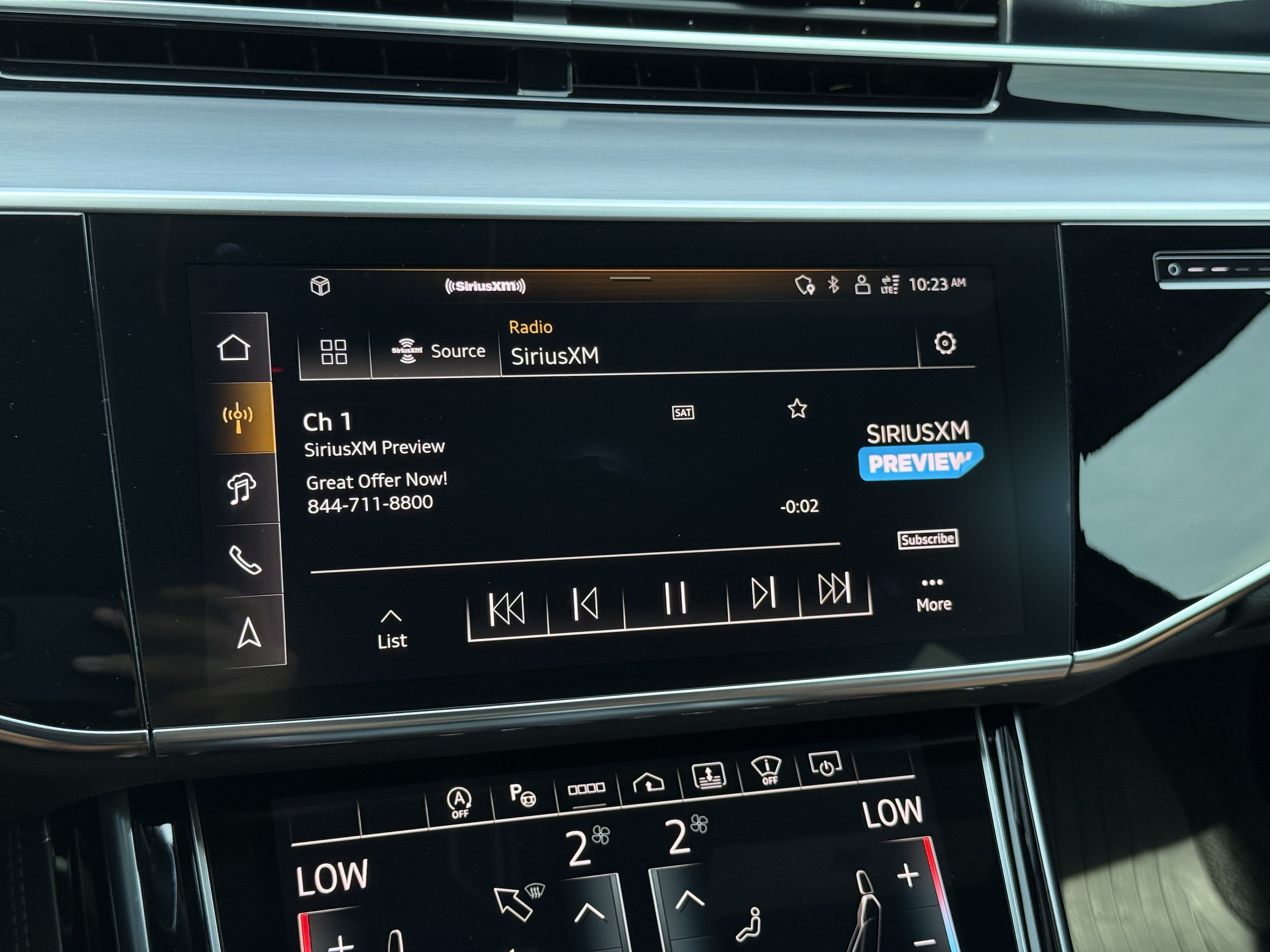 Used 2024 Audi S8 AWD/4WD image 35