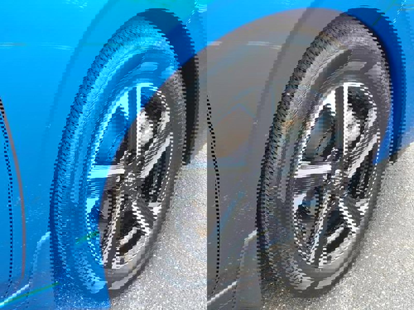 Used 2025 Nissan Sentra SV image 18