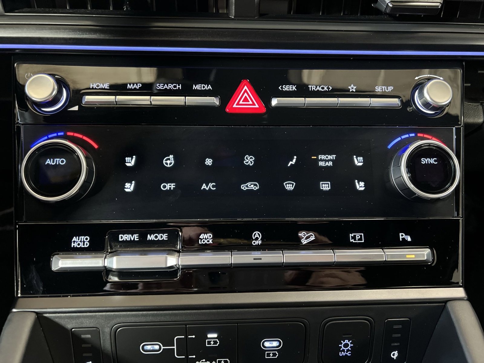 Used 2025 Hyundai Santa Fe Calligraphy image 21