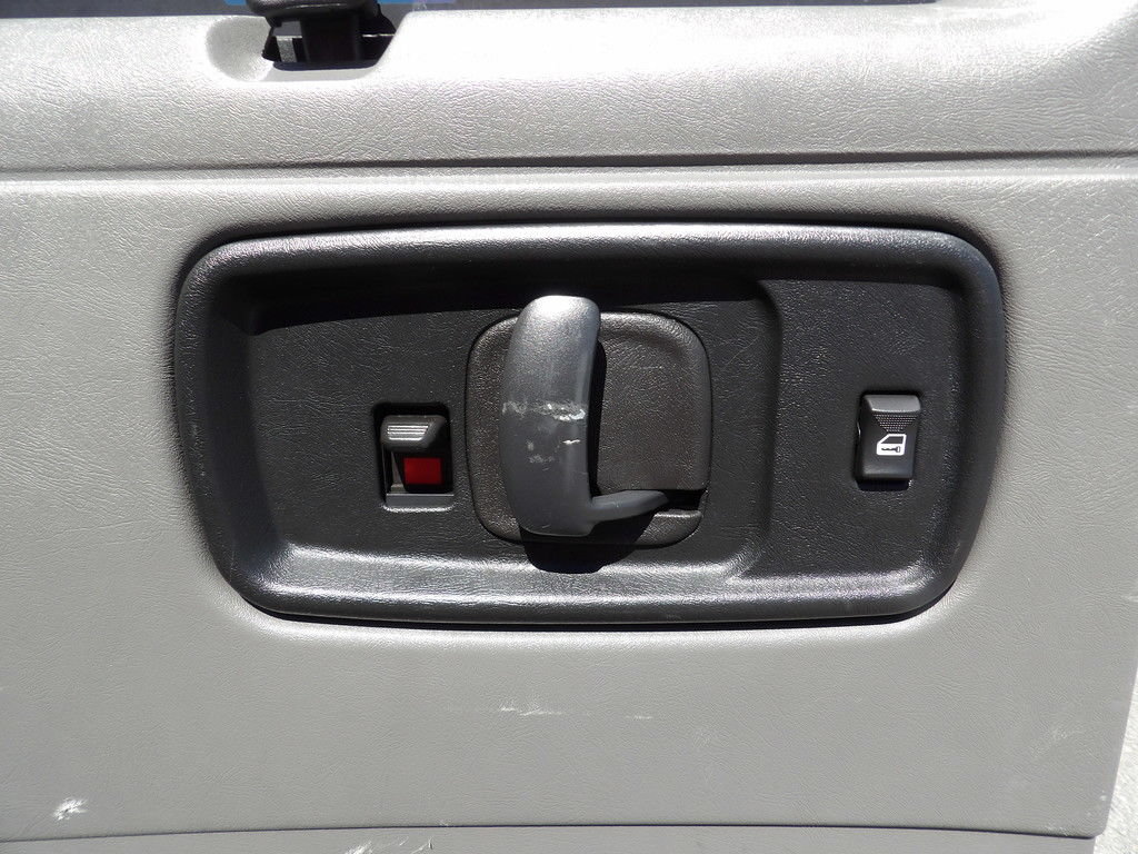 Used 2017 Chevrolet Express 3500 LT w/ LT Preferred Equipment Group RWD image 50