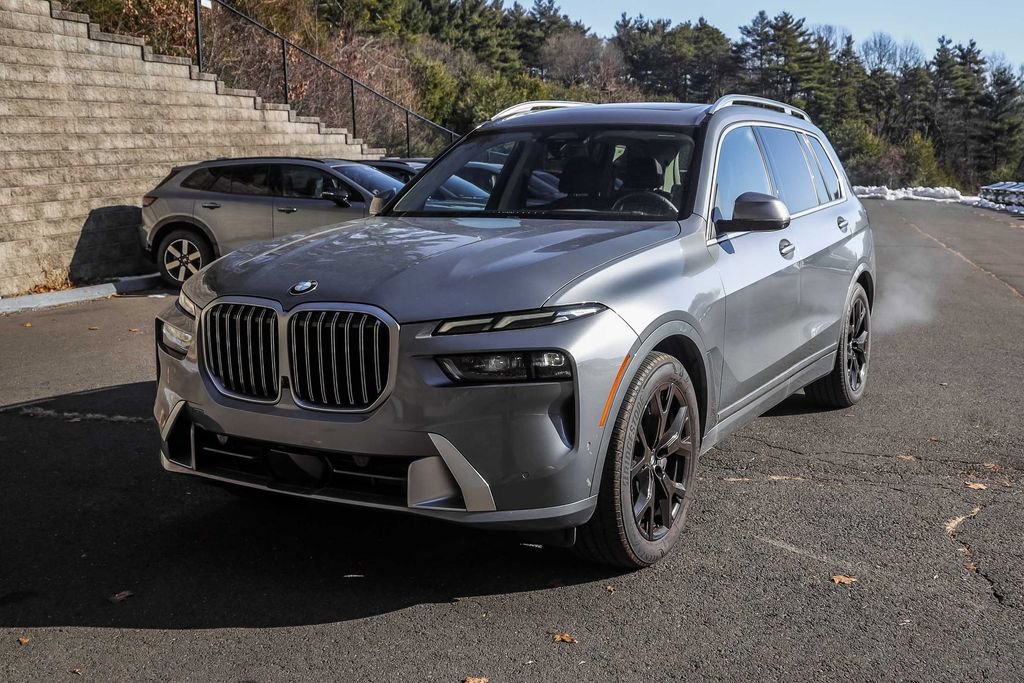 Used 2024 BMW X7 xDrive40i w/ Premium Package image 10