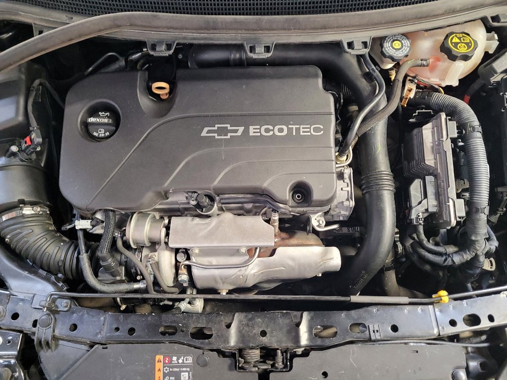 Used 2017 Chevrolet Cruze LS FWD image 30