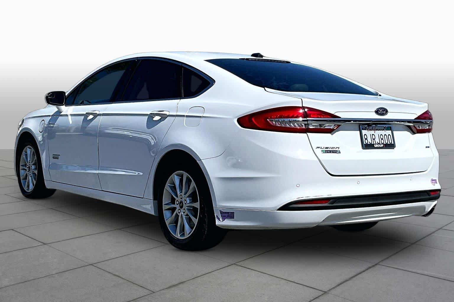Used 2017 Ford Fusion Energi SE FWD image 11