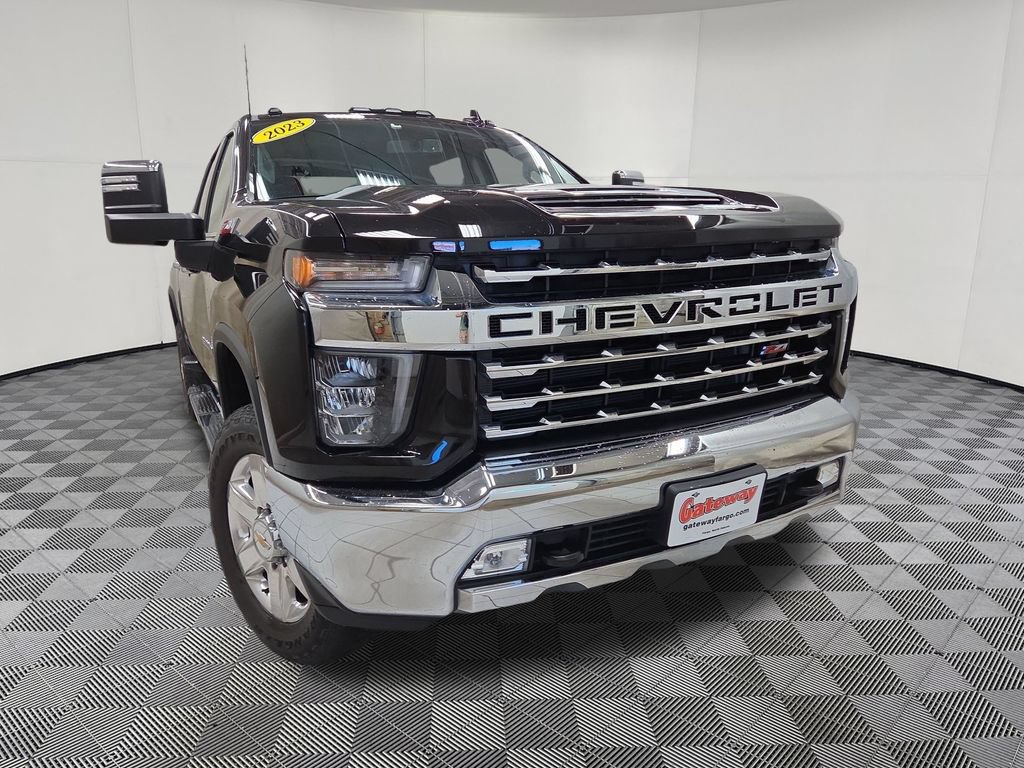 Used 2023 Chevrolet Silverado 2500 LTZ w/ Gooseneck/5TH Wheel Package AWD/4WD image 2