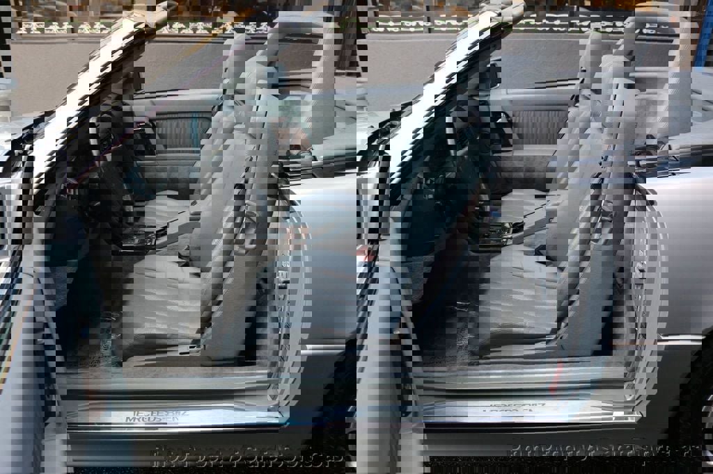 Used 1995 Mercedes-Benz SL 320 image 26