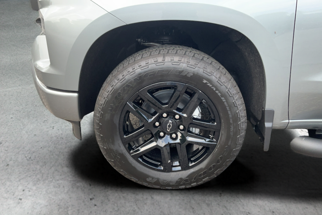 New 2026 Chevrolet Silverado 1500 Custom w/ Turbomax Blackout Package AWD/4WD image 22