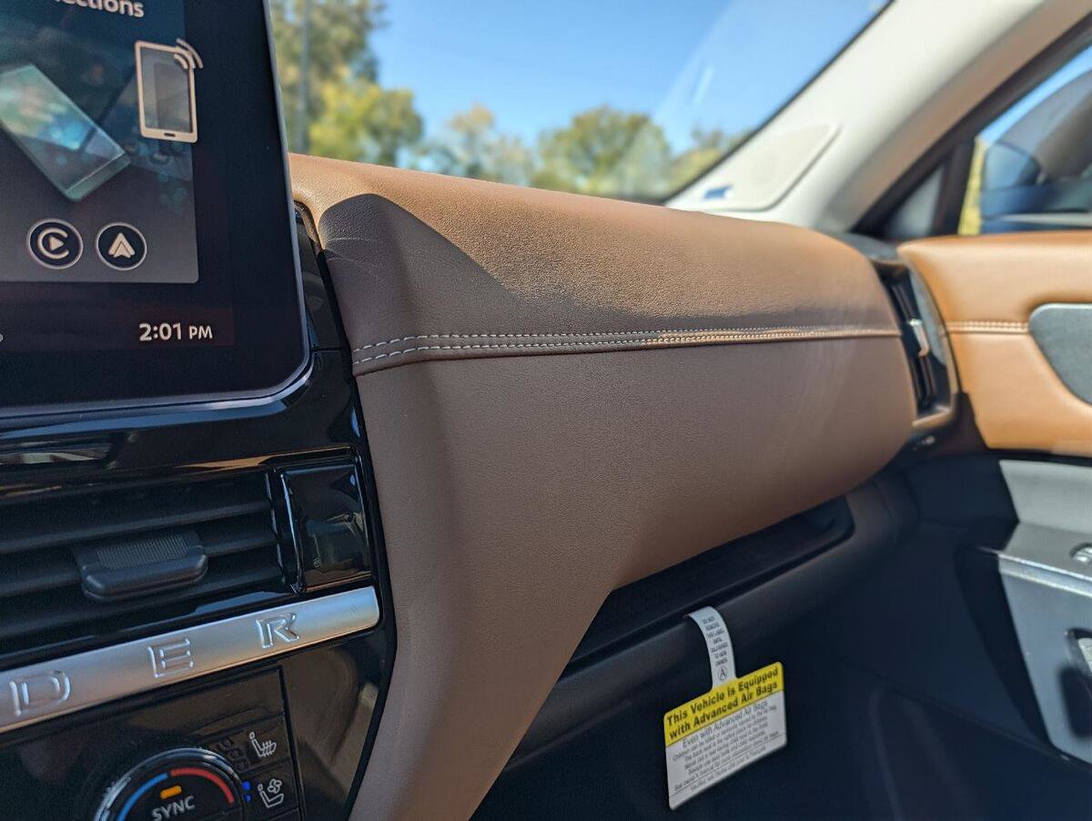 New 2026 Nissan Pathfinder Platinum AWD/4WD image 30